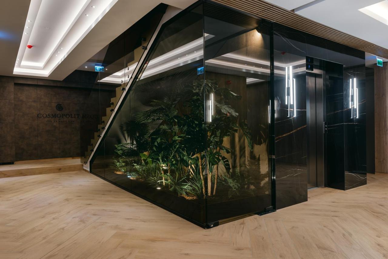 The Forest - Luxe Central Apt With Free Secured Parking Brasov Ngoại thất bức ảnh