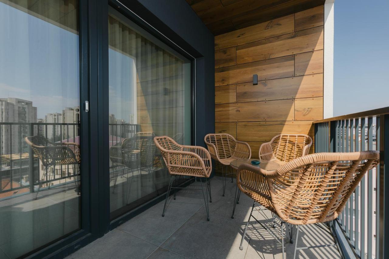 The Forest - Luxe Central Apt With Free Secured Parking Brasov Ngoại thất bức ảnh