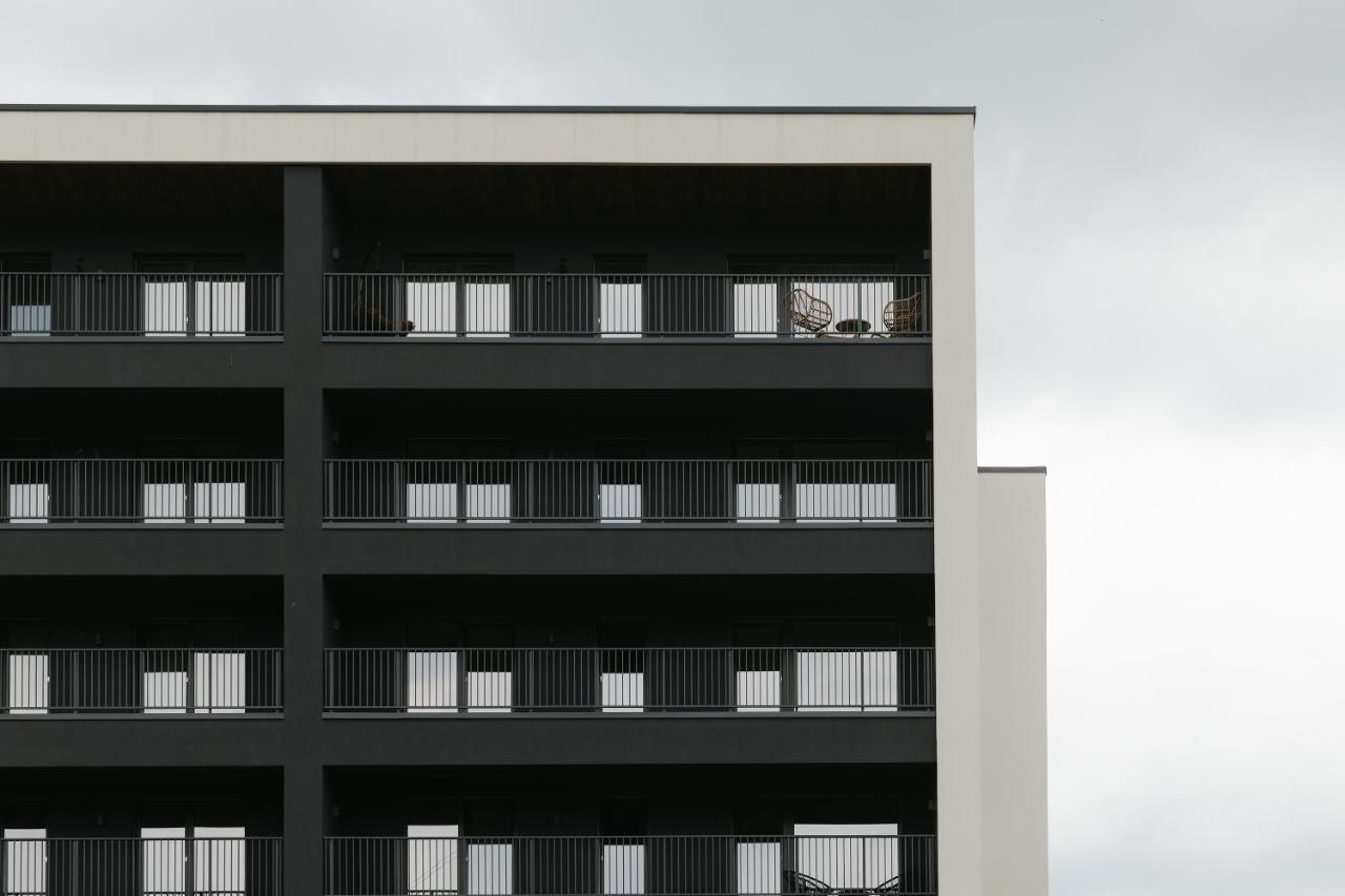 The Forest - Luxe Central Apt With Free Secured Parking Brasov Ngoại thất bức ảnh